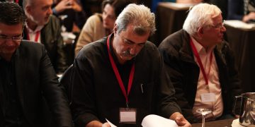 ΣΥΡΙΖΑ: Ο Πολάκης χορεύει… τανγκό με τον Φάμελλο