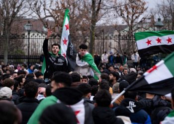 H Αυστρία προσφέρει χρήματα σε Σύρους πρόσφυγες για να επιστρέψουν στη χώρα τους