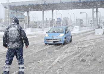 Συναγερμός για την κακοκαιρία – Μέτρα στην Αττική – Κλείνει για τα φορτηγά η εθνική οδός