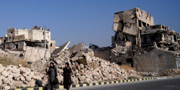 Συρία: «Μην ξεθάβετε μόνοι σας τις σορούς» – Έκκληση του Ερυθρού Σταυρού στις οικογένειες αγνοουμένων