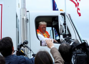 Economist: Οι εργαζόμενοι αγαπούν τον Τραμπ, τα συνδικάτα πρέπει να τον φοβούνται