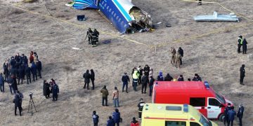 Καζακστάν: Πώς συνετρίβη το αεροπλάνο – Τα ουκρανικά drones, ο ρωσικός πύραυλος και η απώλεια ελέγχου