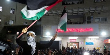 Τι σημαίνει η συμφωνία κατάπαυσης πυρός για τη Γάζα, τους ομήρους και τον παλαιστινιακό λαό;