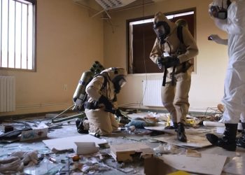 Άσαντ: Στο φως το μυστικό εργαστήριο χημικών του στη Συρία – Βίντεο μέσα από τις δαιδαλώδεις εγκαταστάσεις