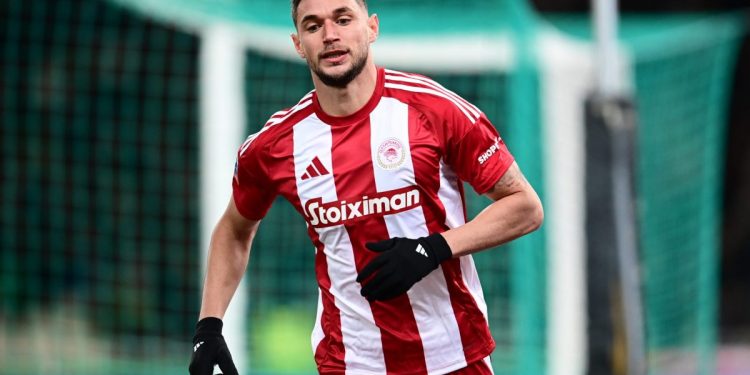 Το φανταστικό γκολ του Γιάρεμτσουκ που ισοφάρισε το ντέρμπι του Κυπέλλου