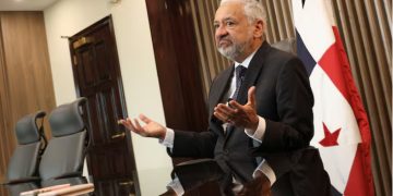 Διώρυγα Παναμά: Η ικανοποίηση των απαιτήσεων του Τραμπ θα προκαλούσε χάος, λέει ο διευθύνων σύμβουλός της