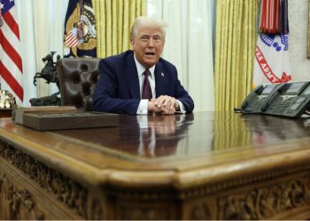 Τραμπ: «Τα γυρνάει» για την Κίνα – Θα προτιμούσα να μην επιβάλω δασμούς στα προϊόντα τους