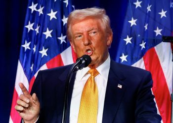 Λος Αντζελες: Νέα επίθεση Τραμπ στους ηγέτες των Δημοκρατικών για τις φονικές πυρκαγιές