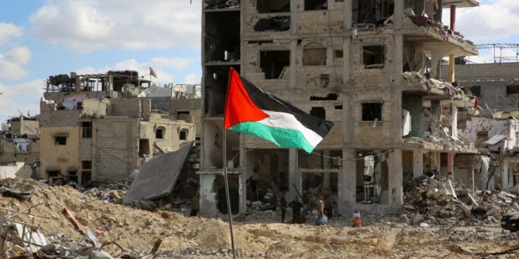 Γάζα: Ελπίδα στα συντρίμμια του παλαιστινιακού θύλακα – Συνεχίζεται η φαγωμάρα στο Ισραήλ για την εκεχειρία