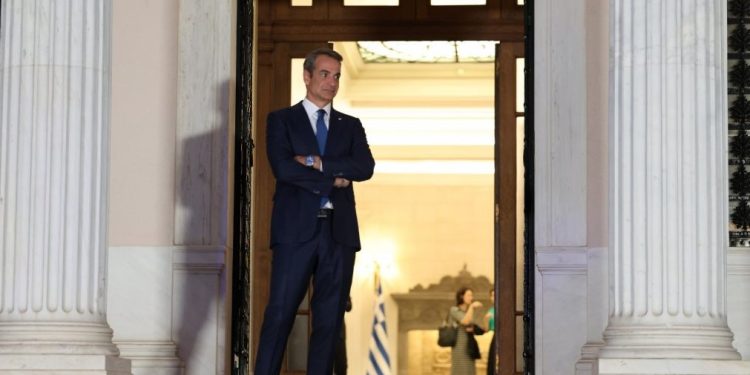 Κυβέρνηση: Ψάχνουν αντίδοτα σε επτά ανοιχτές πληγές