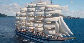 Μια μικρή μαγευτική λίμνη κοντά στο Καρπενήσι.