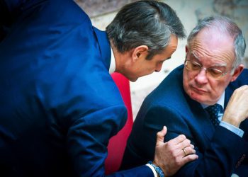 Κυρίαρχος ή όμηρος ο Μητσοτάκης