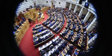 Πρόεδρος της Δημοκρατίας: Η αριθμητική της δεύτερης ψηφοφορίας – Ποιοι ανέβασαν τα «παρών»