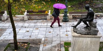 Καιρός: Με καταιγίδες ξεκινά η εβδομάδα – Πού θα σημειωθεί πτώση της θερμοκρασίας