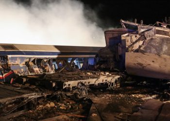 Τέμπη: Πραγματογνωμοσύνη στα ηχητικά του «112» ζητούν γονείς των θυμάτων – «Τα παιδιά ζούσαν μετά τη σύγκρουση»