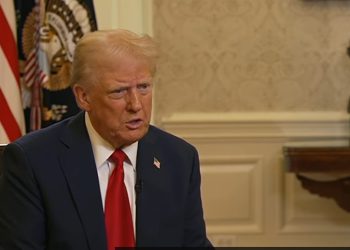 Τραμπ: Αναστολή δασμών σε εκατομμύρια πακέτα χαμηλής αξίας από την Κίνα