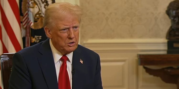 Τραμπ: Αναστολή δασμών σε εκατομμύρια πακέτα χαμηλής αξίας από την Κίνα