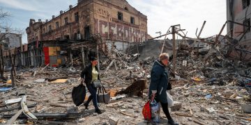 Ουκρανία: Οι ακροβασίες του Τραμπ, η πολεμοχαρής ΕΕ και ο απρόθυμος Ζελένσκι