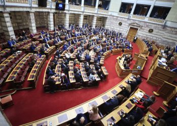 Η προεδρική κάλπη, η πρόταση μομφής και τα Τέμπη