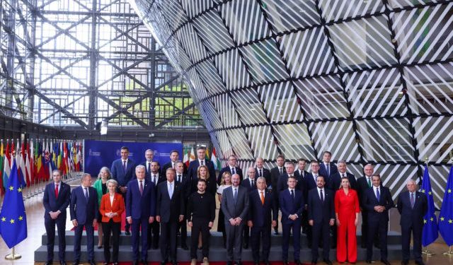 Μέσα από τον πόλεμο του Πούτιν και τις αυθαιρεσίες του Τραμπ, θα γεννηθεί μια νέα Ευρώπη;