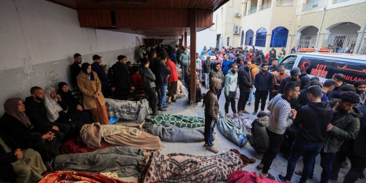 Γάζα: Πάνω από 350 νεκροί σε λίγες ώρες – Αιματοκύλισμα με τις ευλογίες Τραμπ