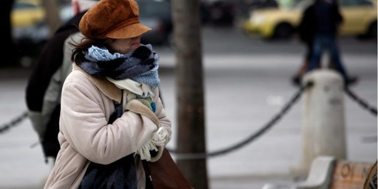 Διήμερο με τσουχτερό κρύο: Πώς θα κινηθεί η κακοκαιρία – Δείτε χάρτες