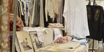 Ακρίβεια: Σε λαϊκές και μαγαζιά με μεταχειρισμένα στρέφεται ο κόσμος για ρούχα και υποδήματα