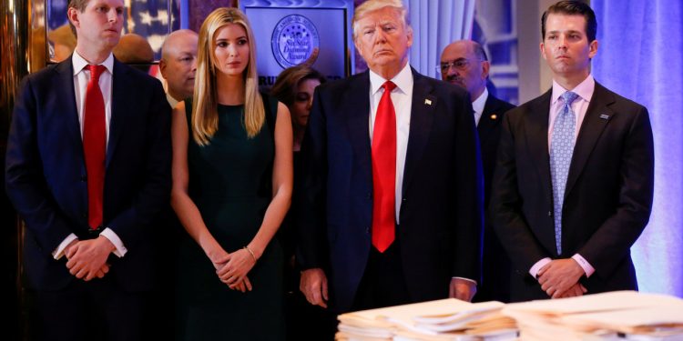 Στον πυρετό των crypto η οικογένεια Τραμπ – Τώρα επενδύει και στην… εξόρυξη