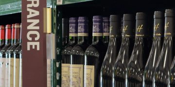 Τα πρώτα ρήγματα στην ΕΕ πριν ακόμη ξεκινήσει ο εμπορικός πόλεμος με Τραμπ