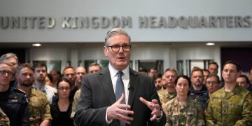 Στάρμερ: «Ο Τραμπ έχει ένα δίκιο – Οι ευρωπαϊκές χώρες πρέπει να σηκώσουν μεγαλύτερο βάρος στην άμυνα»