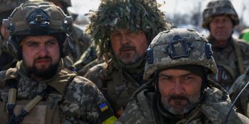 Η Ουκρανία δίνει λεφτά για να βρει στρατιώτες