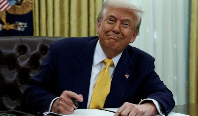 ΗΠΑ: Ο Τραμπ υπογράφει διάταγμα για την κατάργηση του υπουργείου Παιδείας