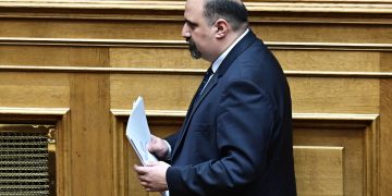 Τέμπη: Τελειώνει πριν καν αρχίσει η προανακριτική – Τι σημαίνει το αίτημα Τριαντόπουλου