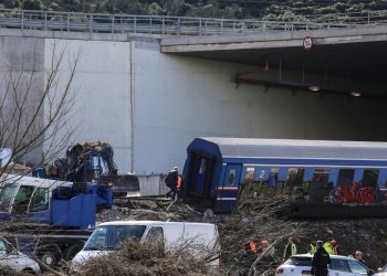 Τέμπη: «Επανασυναρμολόγηση» στα βαγόνια και κλήσεις για καταθέσεις δύο χρόνια μετά