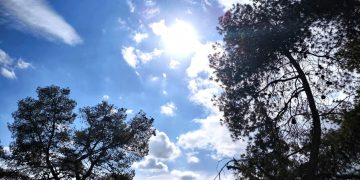 Καιρός: Μικρή πτώση της θερμοκρασίας το Σάββατο – Αναλυτική πρόγνωση