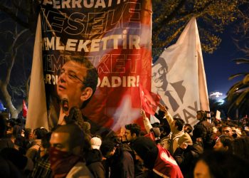 Ιμάμογλου: Διαδηλώσεις στην Κωνσταντινούπολη παρά την απαγόρευση – Πού αποσκοπεί ο Ερντογάν