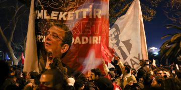 Ιμάμογλου: Διαδηλώσεις στην Κωνσταντινούπολη παρά την απαγόρευση – Πού αποσκοπεί ο Ερντογάν