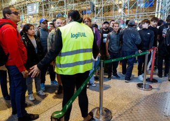 Μπλακ άουτ: Επανέρχεται σταδιακά η ηλεκτροδότηση σε Ισπανία και Πορτογαλία – Πώς προκλήθηκε το χάος