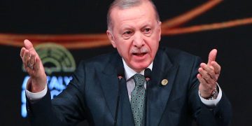 Νέες απειλές Ερντογάν: Οποιος σταθεί εμπόδιο στη Συρία θα μας βρει απέναντί του