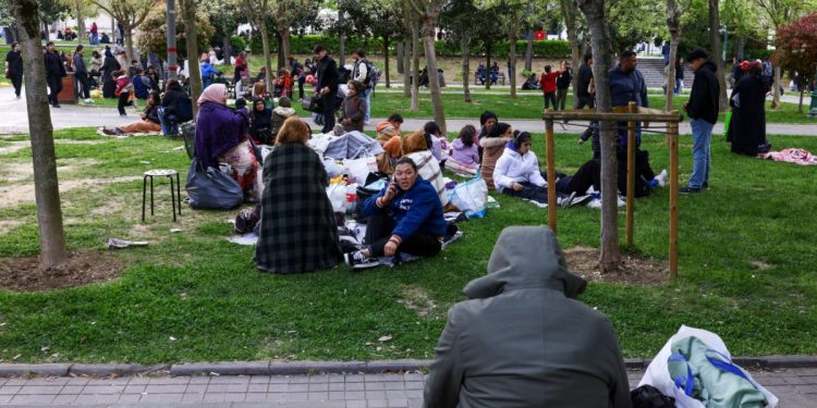 Τουρκία: Τρομακτική προειδοποίηση διάσημου καθηγητή Γεωλογίας – «Φύγετε από την Κωνσταντινούπολη»