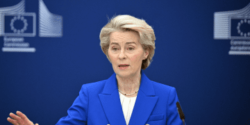 Ούρσουλα φον ντερ Λάιεν: Ποιο «όπλο» θα χρησιμοποιήσει κατά των ΗΠΑ, εάν καταρρεύσουν οι διαπραγματεύσεις