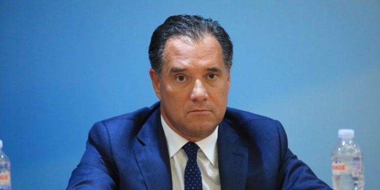 Ο Γεωργιάδης επιβεβαιώνει ότι Βαρβιτσιώτης και Ολύμπιος μισθοδοτούν στελέχη του γαλάζιου μηχανισμού προπαγάνδας