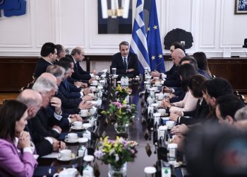 Τα λάθη της κυβέρνησης, οι αστοχίες, οι ερασιτεχνισμοί και το μετέωρο βήμα της ΝΔ προς την ενότητα