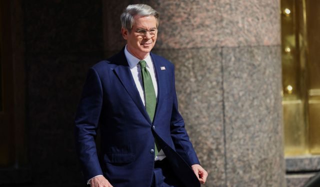 Δασμοί: Θα κλειστεί μεγάλη συμφωνία με την Κίνα κάποια στιγμή, λέει ο Μπέσεντ