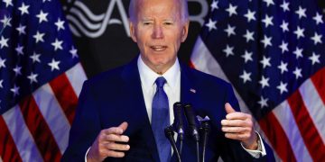 Μπάιντεν: «Τόση καταστροφή» λέει για τον Τραμπ στην πρώτη του ομιλία μετά την ήττα