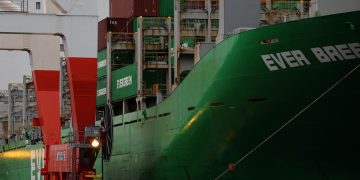 Παγκόσμια αναταραχή από τους δασμούς Τραμπ – Ποια κράτη προχωρούν σε αντίμετρα