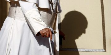 Ποιον ψηφίζουν για διάδοχο του Πάπα οι μπουκμέικερ