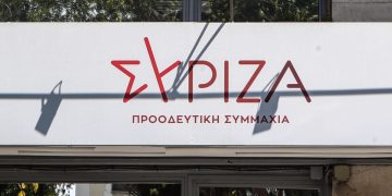 ΣΥΡΙΖΑ – Θεοδωράκης: Ο Μητσοτάκης στην κοινή γνώμη έχει περάσει ως ο απόλυτος ενορχηστρωτής της συγκάλυψης των Τεμπών