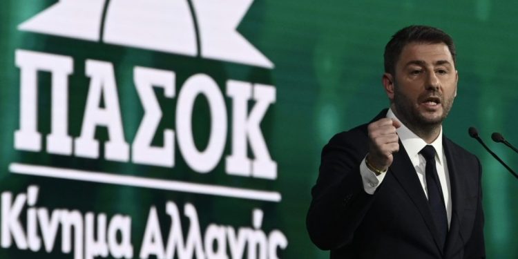 Ανδρουλάκης: Βλέπω deal μεταξύ Μητσοτάκη και Καραμανλή – Εσωκομματικό παζάρι της ΝΔ – Τι είπε για το σκάνδαλο ΟΠΕΚΕΠΕ