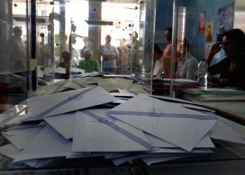 Δημοσκοπήσεις: Οι «μαγικοί» αριθμοί του Οκτωβρίου